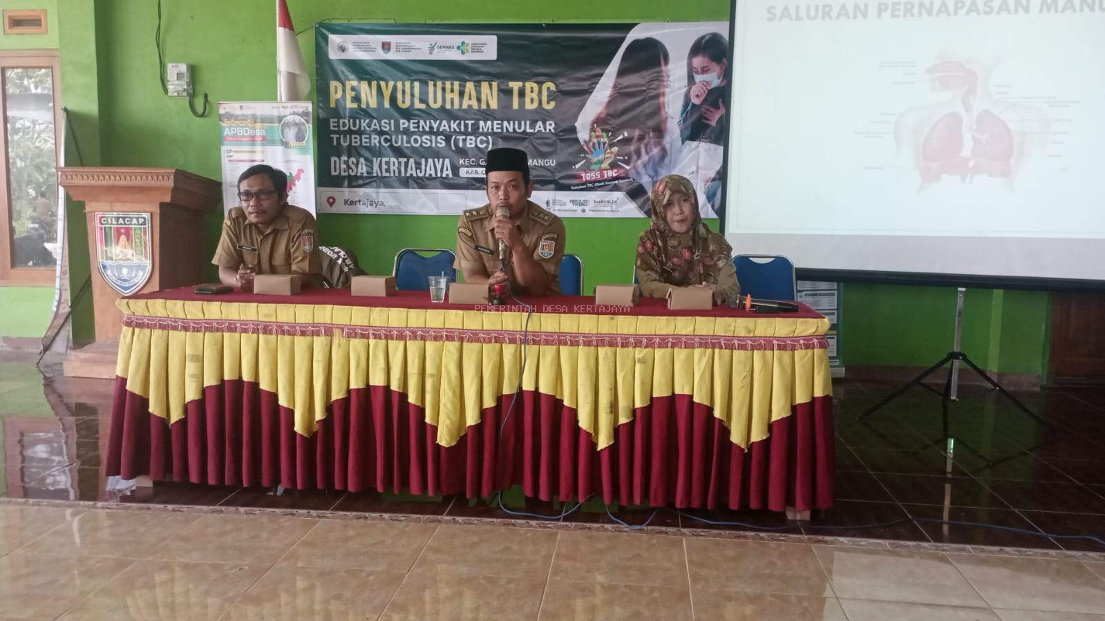 WUJUDKAN DESA SEHAT BEBAS TBC, PEMDES KERTAJAYA GELAR PENYULUHAN BERSAMA PUSKESMAS GANDRUNGMANGU II