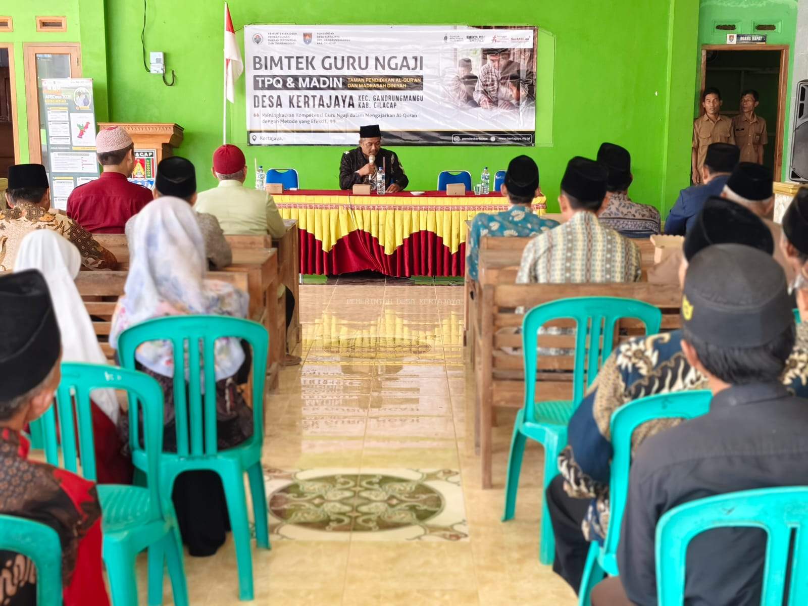 PELATIHAN BAGI GURU NGAJI, GURU TPQ, DAN MADIN DI DESA KERTAJAYA KECAMATAN GANDRUNGMANGU